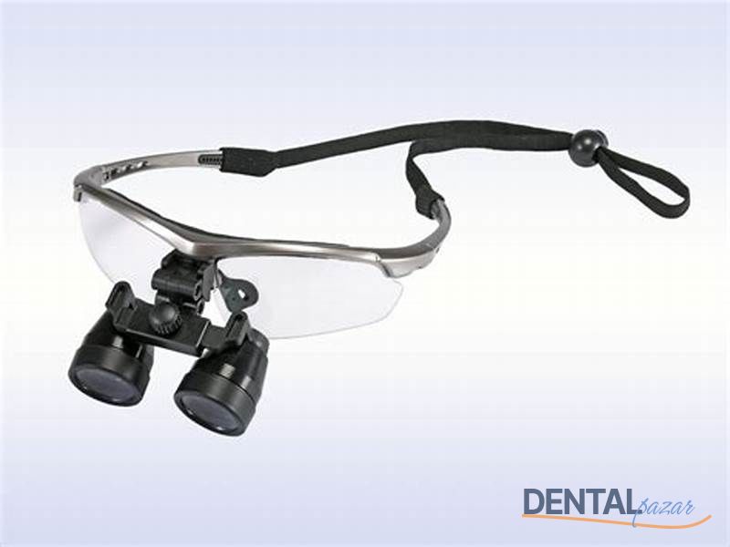 Multifonction Galilean Loupe